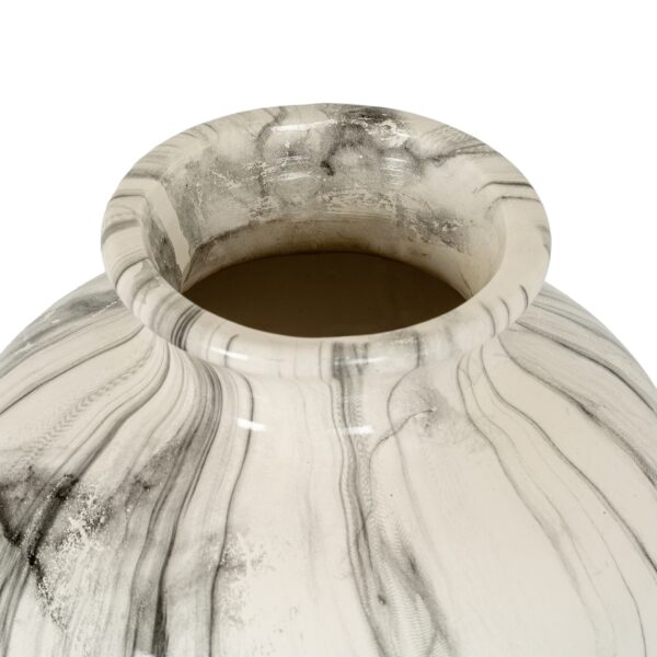 marble chours vase